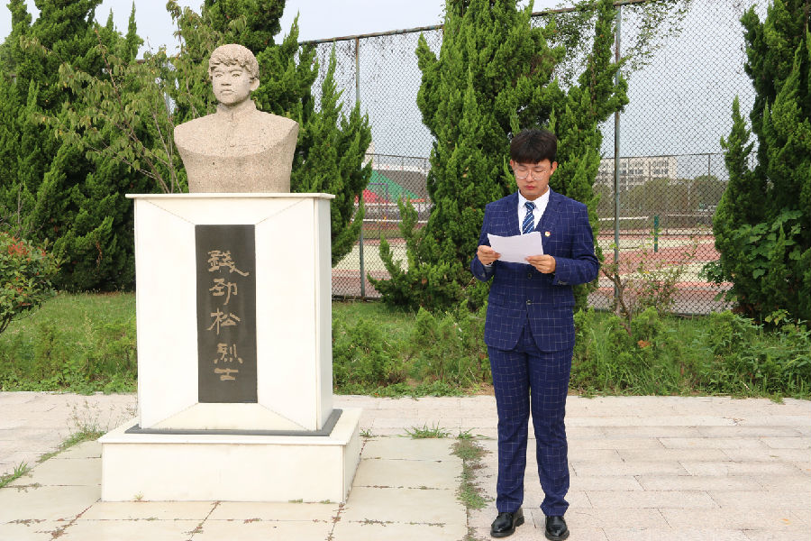 勁松林之勁松精神學(xué)習(xí).jpg