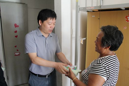 點擊瀏覽下一頁